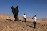 Até quando Trump conterá Israel e o Irã? Análise de Guga Chacra