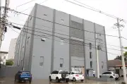 Atendente de necrotério preso por fazer pix de celular de morto em Santos