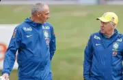 Auxiliar de Ancelotti revela bastidores do vestiário do Brasil