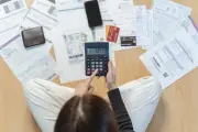 Avanço das bets no Brasil: falhas e impacto em classes baixas