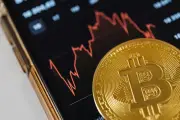 Bitcoin cai para US$ 71 mil com saída de ETFs