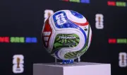 Bola da Copa 2026: mais estável, mas com alcance menor em chutes longos