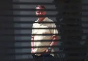 Bolsonaro depõe em casa sobre pistola apreendida com militar no DF