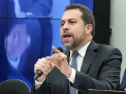 Boulos critica Alcolumbre por paralisar PEC do fim da escala 6x1