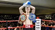 Boxeador escocês sofre morte cerebral após cair de tuk-tuk na Tailândia
