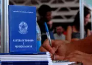 Brasil abre 72,9 mil vagas em maio, menor número desde 2020