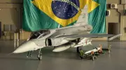 Brasil quer comprar mais 20 caças Gripen da Suécia