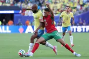 Brasil testa nova formação contra Marrocos com foco em vigor físico