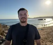 Brasileiro denuncia xenofobia em hotel no Algarve e aciona Turismo de Portugal