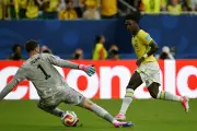 Brasileiros invadem perfil da Fifa após gol anulado de Vini Jr.
