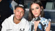 Bruna Marquezine desabafa sobre relação com Neymar: vulnerabilidade e pressão
