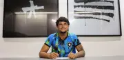 Bruninho Samúdio brilha com defesa de pênalti e provoca adversário no sub-17 do Botafogo