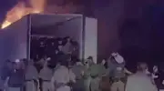 Caminhão com imigrantes pega fogo durante perseguição policial no Texas