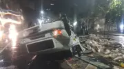 Caminhão tomba em Botafogo e motorista morre; trânsito é afetado