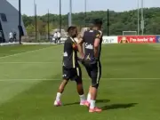 Casemiro e Endrick treinam juntos após polêmica de entrada dura