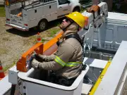 Cemig abre 150 vagas para curso gratuito de eletricista em MG