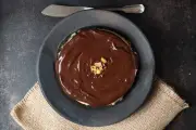 Cheesecake de Paçoca com Chocolate para o Dia dos Namorados