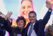 Chefe de Gabinete de Milei renuncia após escândalo de enriquecimento