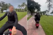 Ciclista é agredido por condutor de moto elétrica em ciclovia de Santos