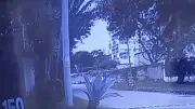 Câmera flagra queda de helicóptero no Recreio; 6 mortos