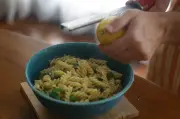 Comer macarrão à noite engorda? Veja o que dizem especialistas