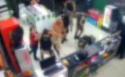 Comerciante e mãe denunciam agressão de PMs em Passos