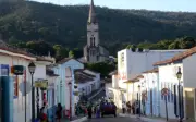 Concurso em Buriti Alegre: 17 vagas e salários de até R$ 4,6 mil