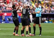 Copa do Mundo 2026: arbitragem mais tolerante acelera jogo e testa limites físicos