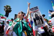 Copa do Mundo: protestos marcam estreia do Irã em Los Angeles