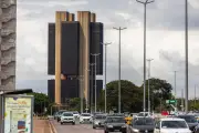 Corte da Selic para 14,25% gera dúvidas sobre próximos passos do BC