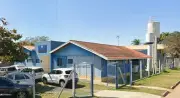 Criança foge de escola por buraco em alambrado em Araçoiaba da Serra