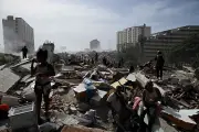 Crianças resgatadas sem pais após terremotos na Venezuela são atendidas em Caracas