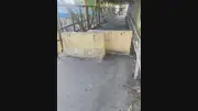 Criminosos instalam barricadas em passarela da Linha Amarela no Rio