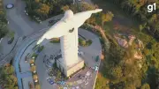 Cristo Protetor recebe tapetes de Corpus Christi pela primeira vez