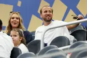 De colegas de escola ao casamento: a história de Harry Kane e Katie Goodland