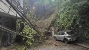 Deslizamento interdita Ladeira Ari Barroso no Leme, Zona Sul do Rio