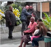 Despedida das irmãs mortas em desabamento na Ilha do Governador