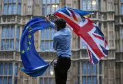 Dez anos após Brexit, 56% dos britânicos veem saída da UE como erro