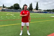 Diáspora iraniana nos EUA dividida sobre torcer pelo Irã na Copa