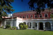 Disputa imperial: herdeiro impedido de entrar em palácio em Petrópolis