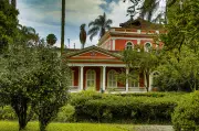 Disputa judicial por imóvel histórico envolve Família Imperial em Petrópolis