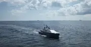 Drone marítimo Corsair resgata dois americanos após queda de helicóptero em Ormuz