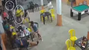 Dupla armada invade bar e mata cliente que via jogo do Brasil no Ceará