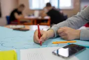 ECA Digital: escolas devem parar de postar fotos de alunos nas redes sociais?