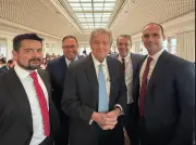 Eduardo Bolsonaro janta com senadores republicanos nos EUA