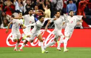 Egito empata com Irã e avança ineditamente na Copa do Mundo