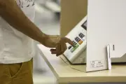 Eleições brasileiras movimentam Consulado em Portugal