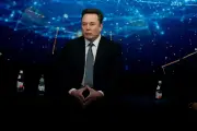 Elon Musk se torna o primeiro trilionário com IPO da SpaceX