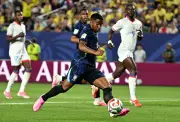 Endrick e Rayan revelam destino das camisas da estreia na Copa