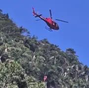 Escalador de 53 anos é resgatado por bombeiros no Cosme Velho
